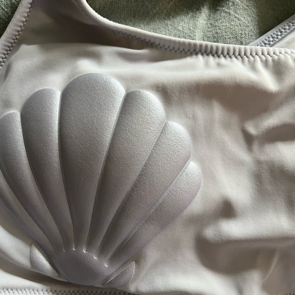 Bathing suit - Picture 3 of 3